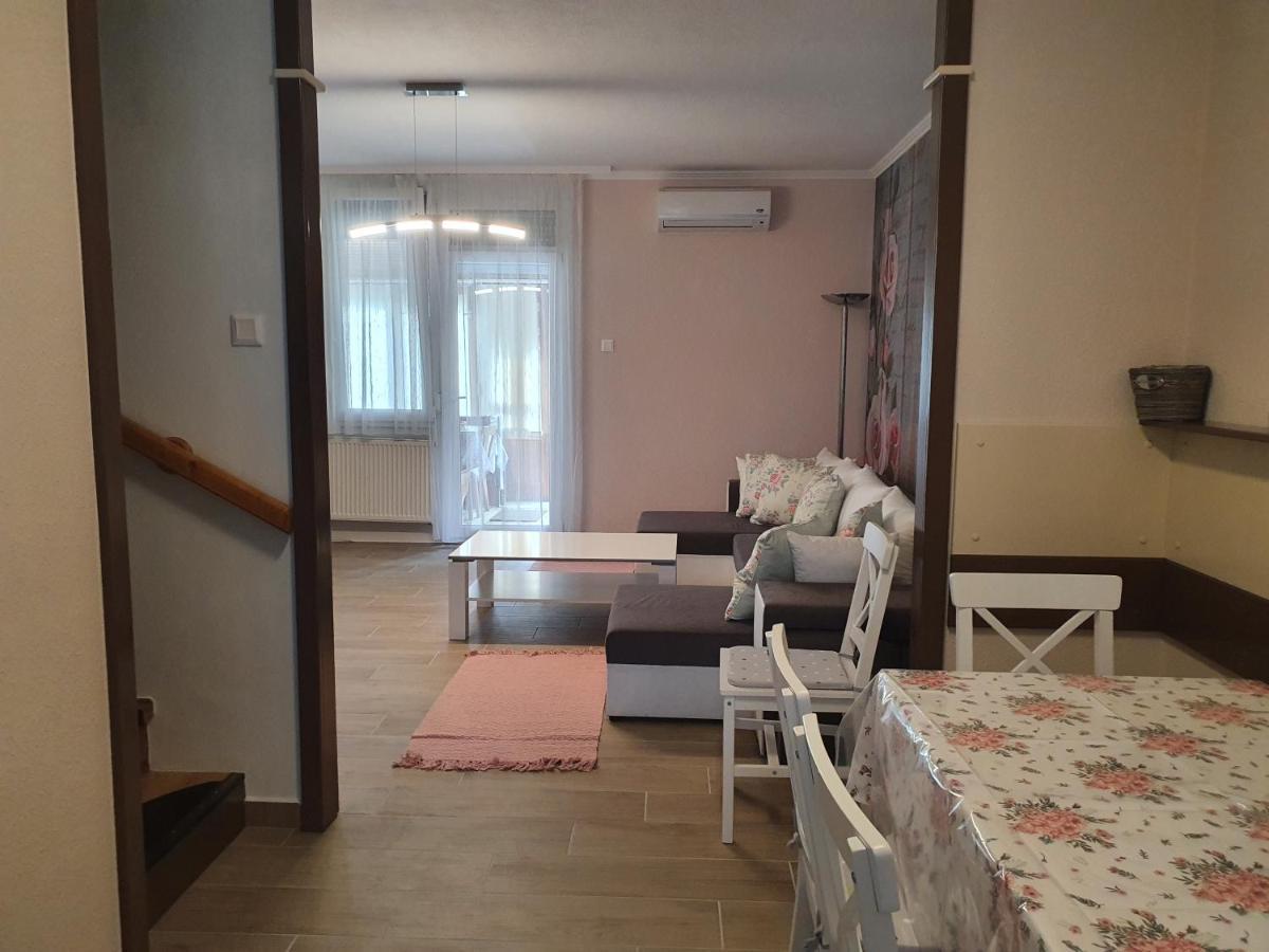 Flower Apartment Hévíz Esterno foto