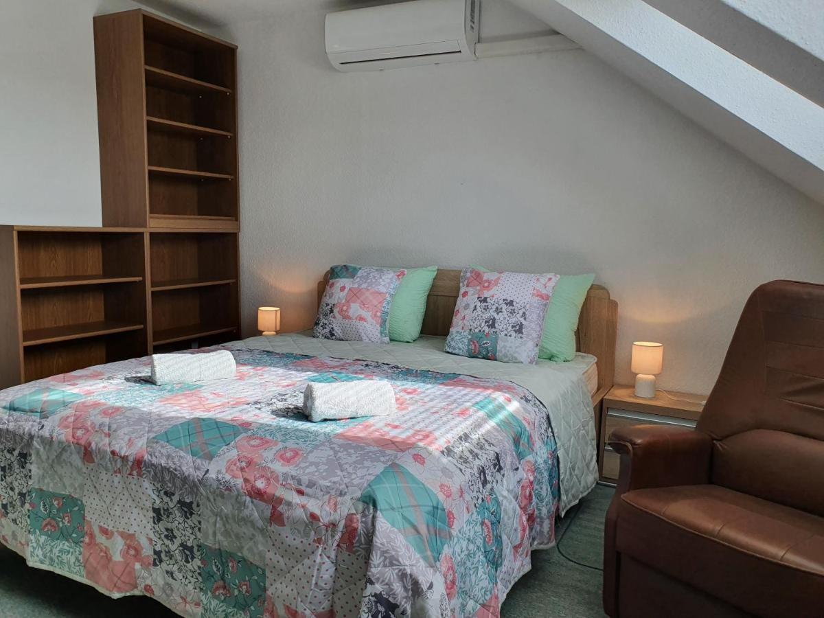 Flower Apartment Hévíz Esterno foto