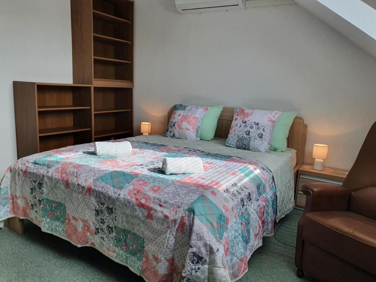 Flower Apartment Hévíz Esterno foto
